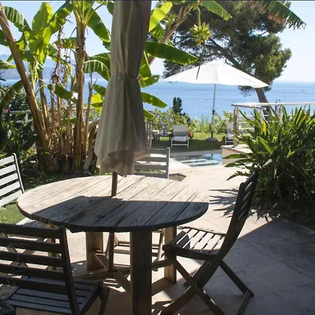 Ocean Breeze Rocabruna